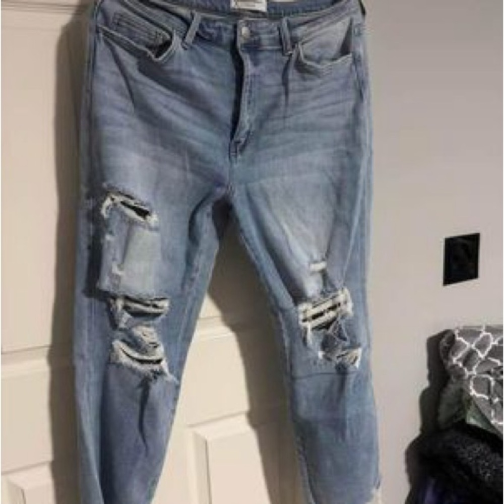 Flying Monkey Boyfriend Light Blue Distressed Jeans